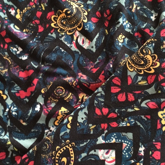 ⬇️⬇️ LuLaRoe Leggings - Picture 3 of 4